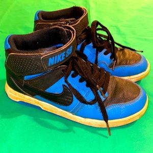 Nike SB Mid-Dunks sky blue